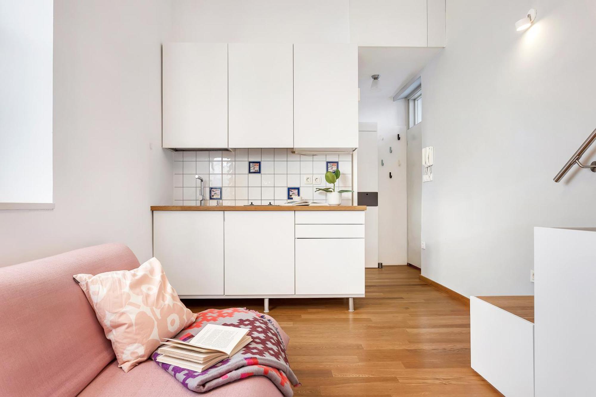 Modern In The Heart Of Old Apartma *