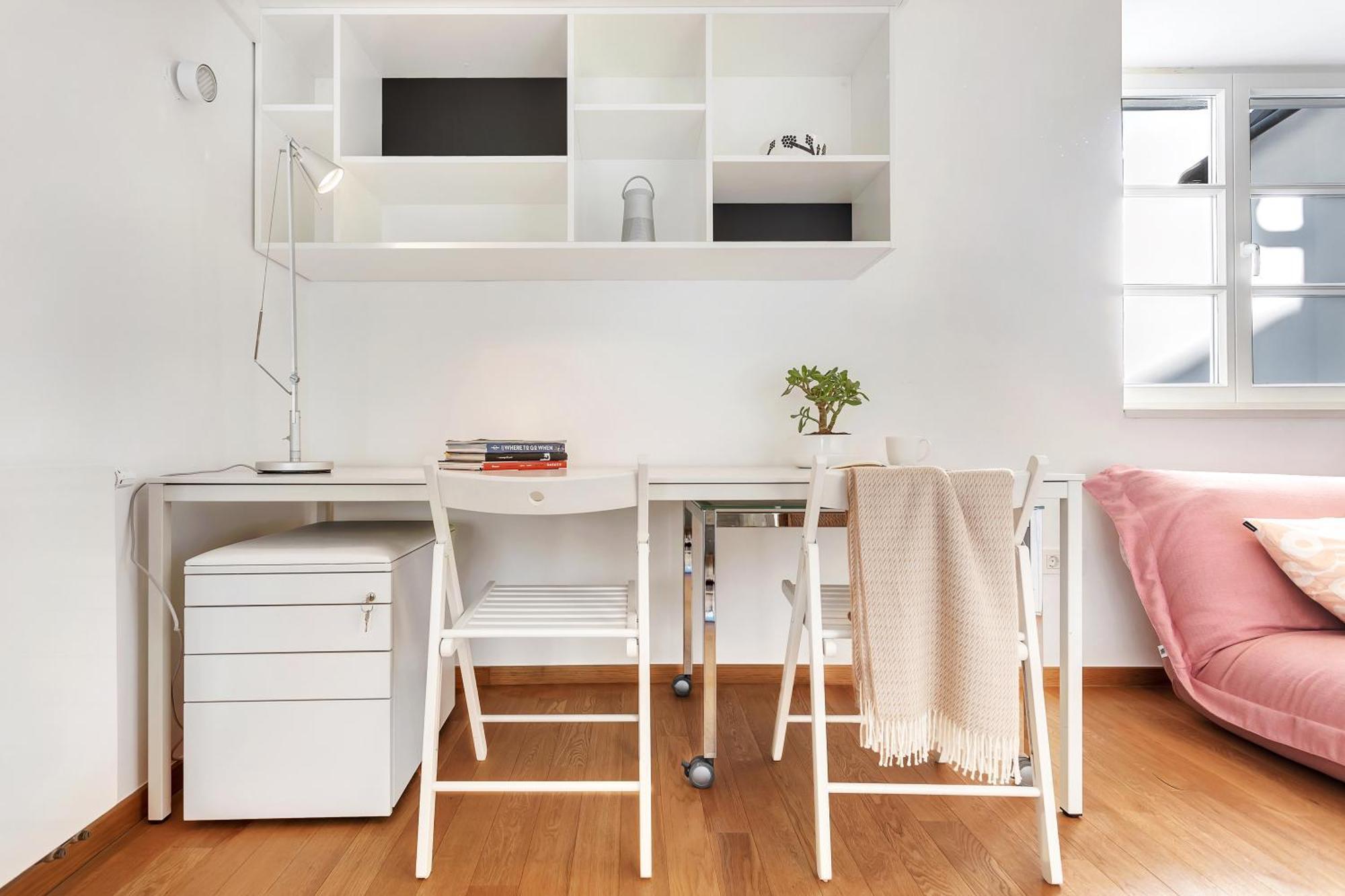 Modern In The Heart Of Old Apartma